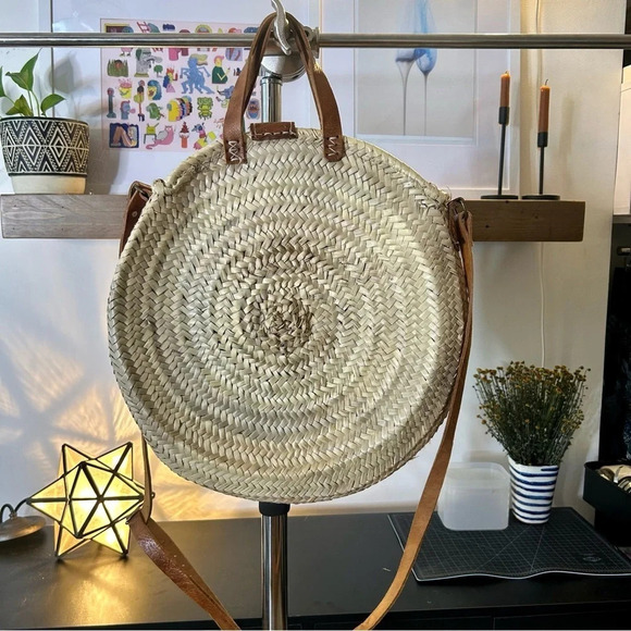 Moroccan Circle Basket Weaved Bag/Purse - Picture 9 of 10